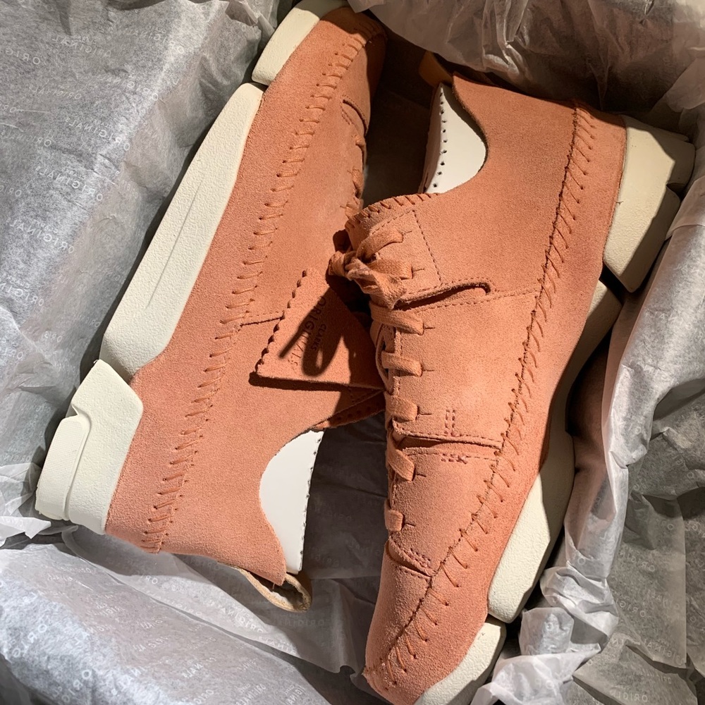 Clarks Originals Women's Trigenic Flex Coral Suede